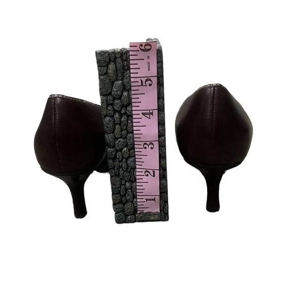 Anne Klein iflex Brown Pointed Toe Heels Size 7 1/2 - Picture 8 of 9